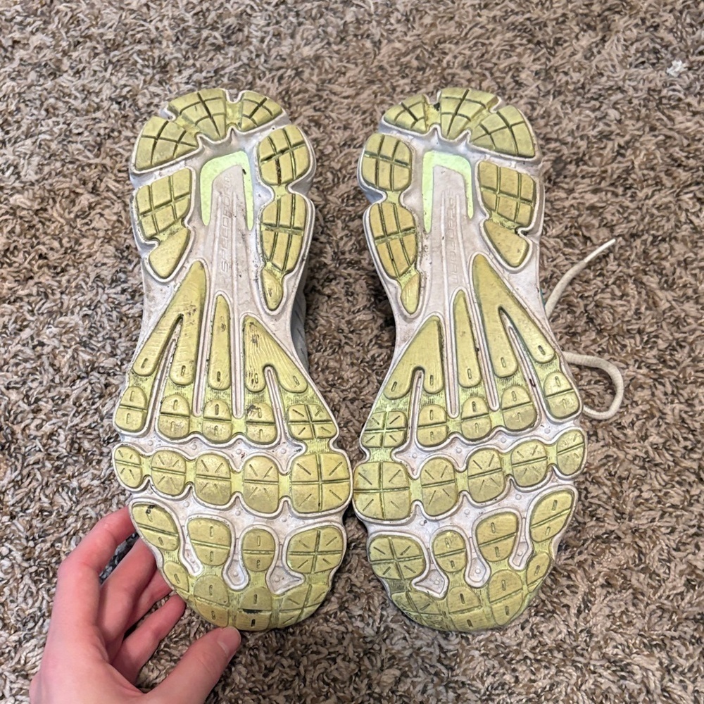 Under Armour Women's Speedform Gray and Lime Athletic Shoes - Picture 8 of 8